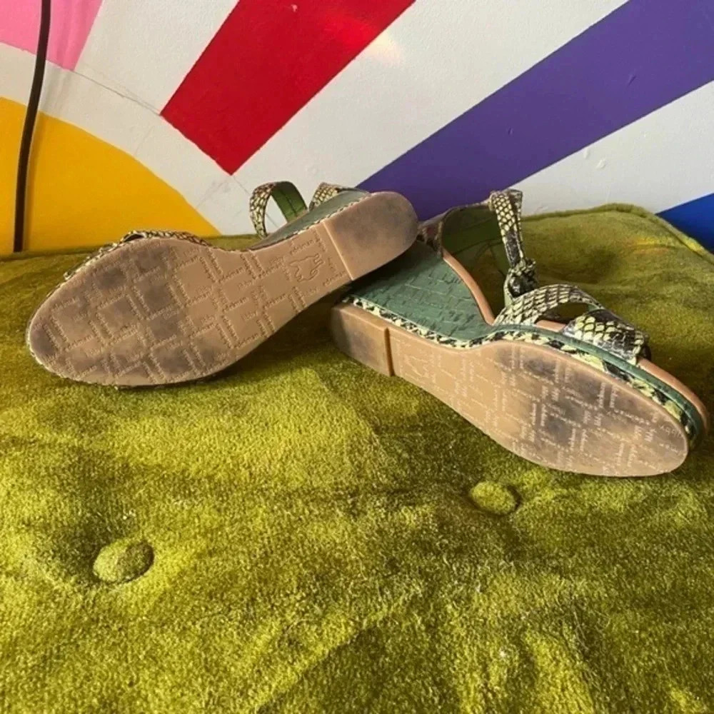 Libby. Edelman 6.5 W wedge jeweled heel snake skin green super cute! - Picture 5 of 7